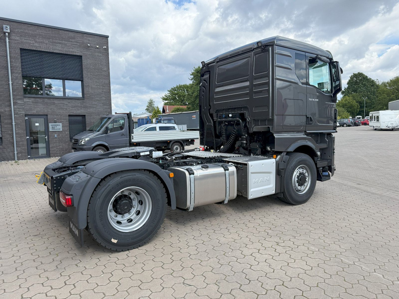 MAN TGX 18.480 4x4H HydroDrive mit Hydraulik - Vilkikas: foto 3 MAN TGX 18.480 4x4H HydroDrive mit Hydraulik - Vilkikas: foto 3