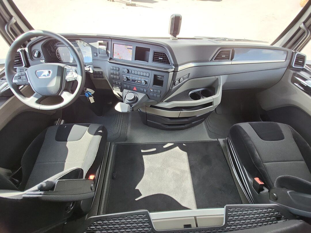 MAN TGX 18.520 GX 4x2 BL SA Euro 6 Sofort Verfügbar - Vilkikas: foto 5 MAN TGX 18.520 GX 4x2 BL SA Euro 6 Sofort Verfügbar - Vilkikas: foto 5