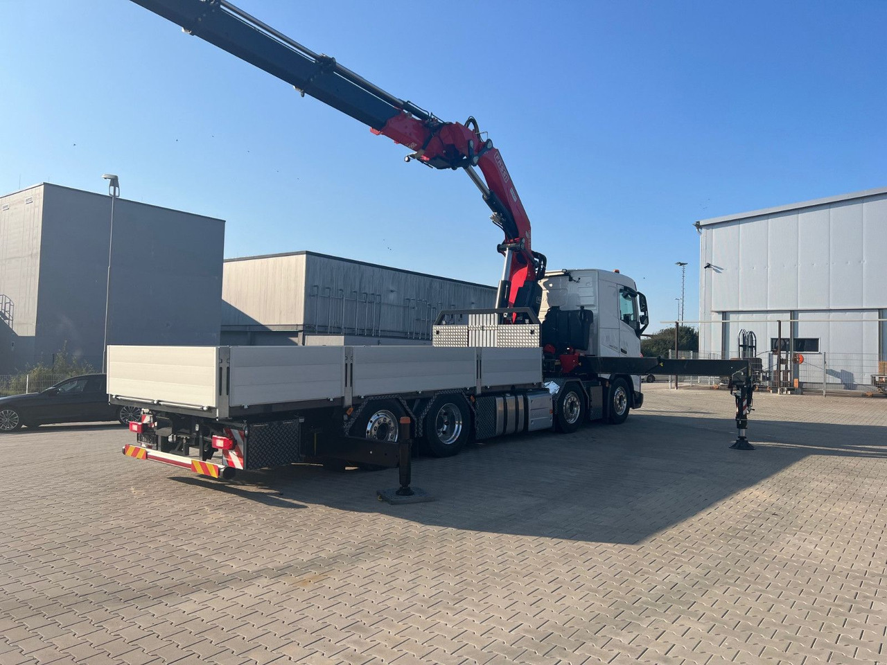 Platforminis/ Bortinis sunkvežimis, Sunkvežimis su kranu Volvo FH 500 8x2 Kran F710 RA2.26: foto 7 Platforminis/ Bortinis sunkvežimis, Sunkvežimis su kranu Volvo FH 500 8x2 Kran F710 RA2.26: foto 7