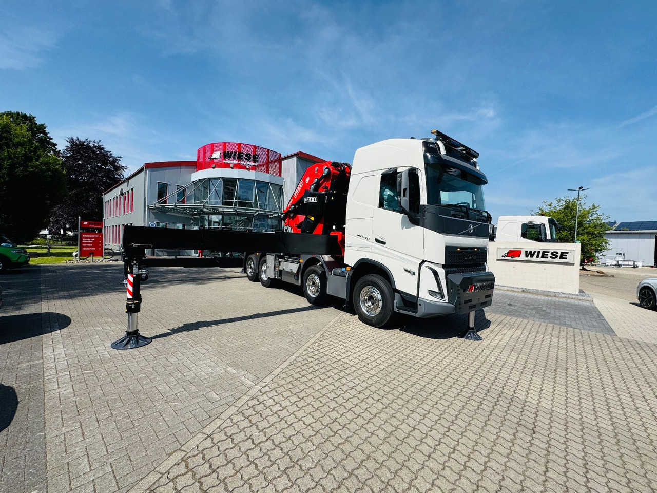 Volvo FH 540 mit Fassi F2150RAL Fly Jib + Winde - Platforminis/ Bortinis sunkvežimis, Sunkvežimis su kranu: foto 1 Volvo FH 540 mit Fassi F2150RAL Fly Jib + Winde - Platforminis/ Bortinis sunkvežimis, Sunkvežimis su kranu: foto 1