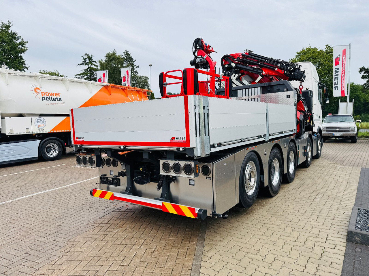 Volvo FH540 10x4 mit F1150 Ladekran, Sattelzugmaschine lizingą Volvo FH540 10x4 mit F1150 Ladekran, Sattelzugmaschine: foto 8 Volvo FH540 10x4 mit F1150 Ladekran, Sattelzugmaschine lizingą Volvo FH540 10x4 mit F1150 Ladekran, Sattelzugmaschine: foto 8