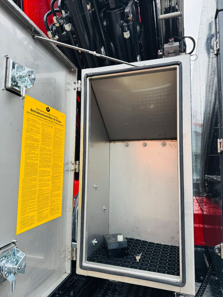 Volvo FH540 10x4 mit F1150 Ladekran, Sattelzugmaschine lizingą Volvo FH540 10x4 mit F1150 Ladekran, Sattelzugmaschine: foto 14 Volvo FH540 10x4 mit F1150 Ladekran, Sattelzugmaschine lizingą Volvo FH540 10x4 mit F1150 Ladekran, Sattelzugmaschine: foto 14