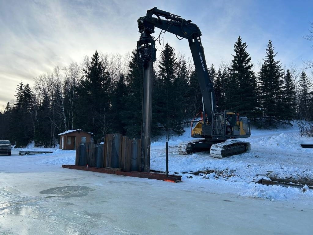 AJCE EUROPE AVH40ST Vibro Hammer Sheet Pile Driver - Polių kalimo mašina: foto 1 AJCE EUROPE AVH40ST Vibro Hammer Sheet Pile Driver - Polių kalimo mašina: foto 1