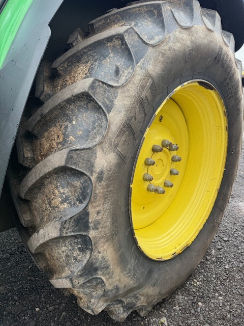 JOHN DEERE 6210R - Traktorius: foto 2 JOHN DEERE 6210R - Traktorius: foto 2