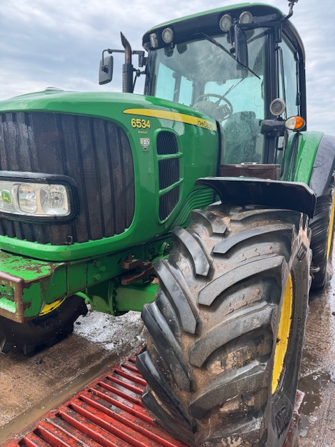 JOHN DEERE 6534 Premium - Traktorius: foto 1 JOHN DEERE 6534 Premium - Traktorius: foto 1