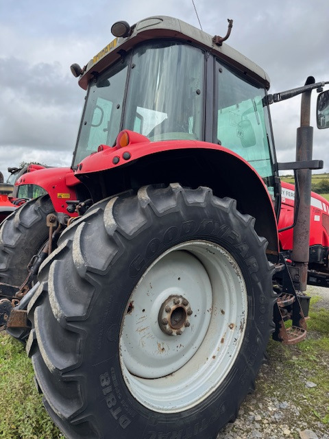 MASSEY FERGUSON 6465 Dyna 6 - Traktorius: foto 5 MASSEY FERGUSON 6465 Dyna 6 - Traktorius: foto 5