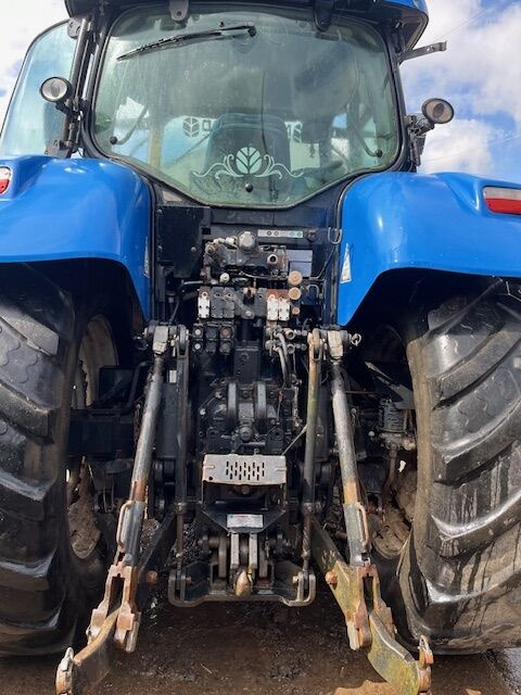 New Holland T7.220 - Traktorius: foto 2 New Holland T7.220 - Traktorius: foto 2
