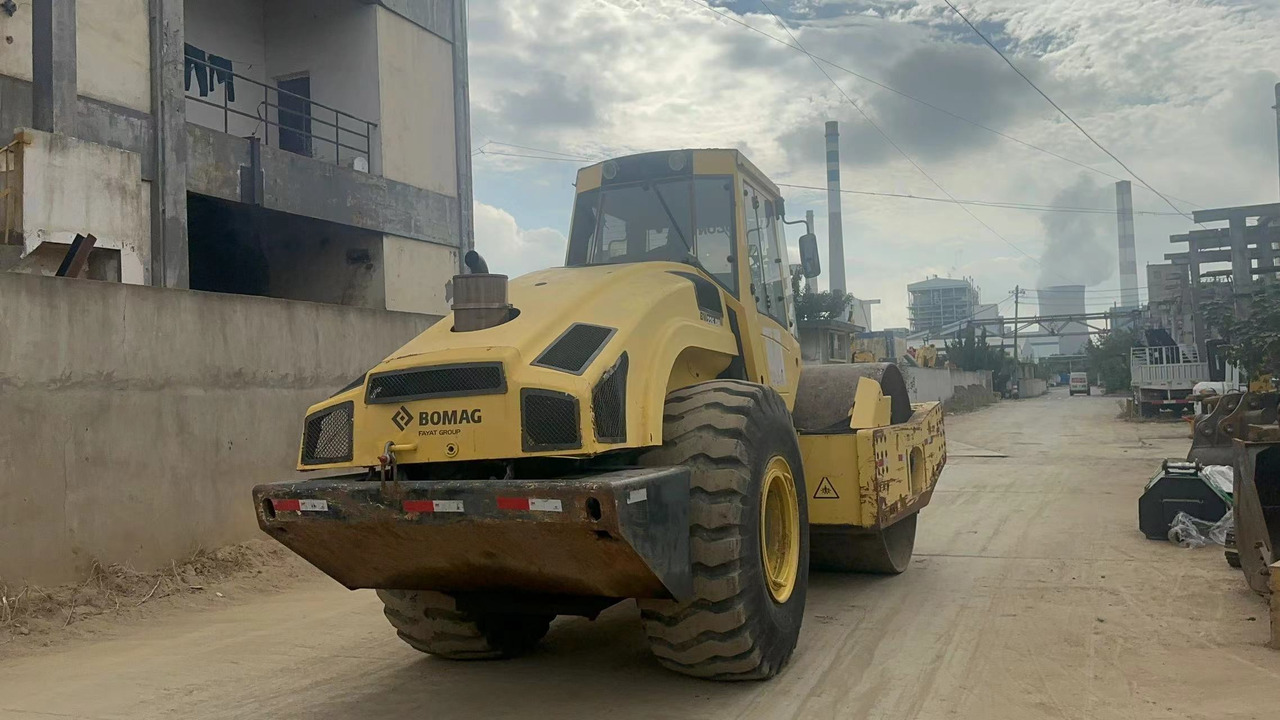 BOMAG BW226DH - Volas: foto 5 BOMAG BW226DH - Volas: foto 5