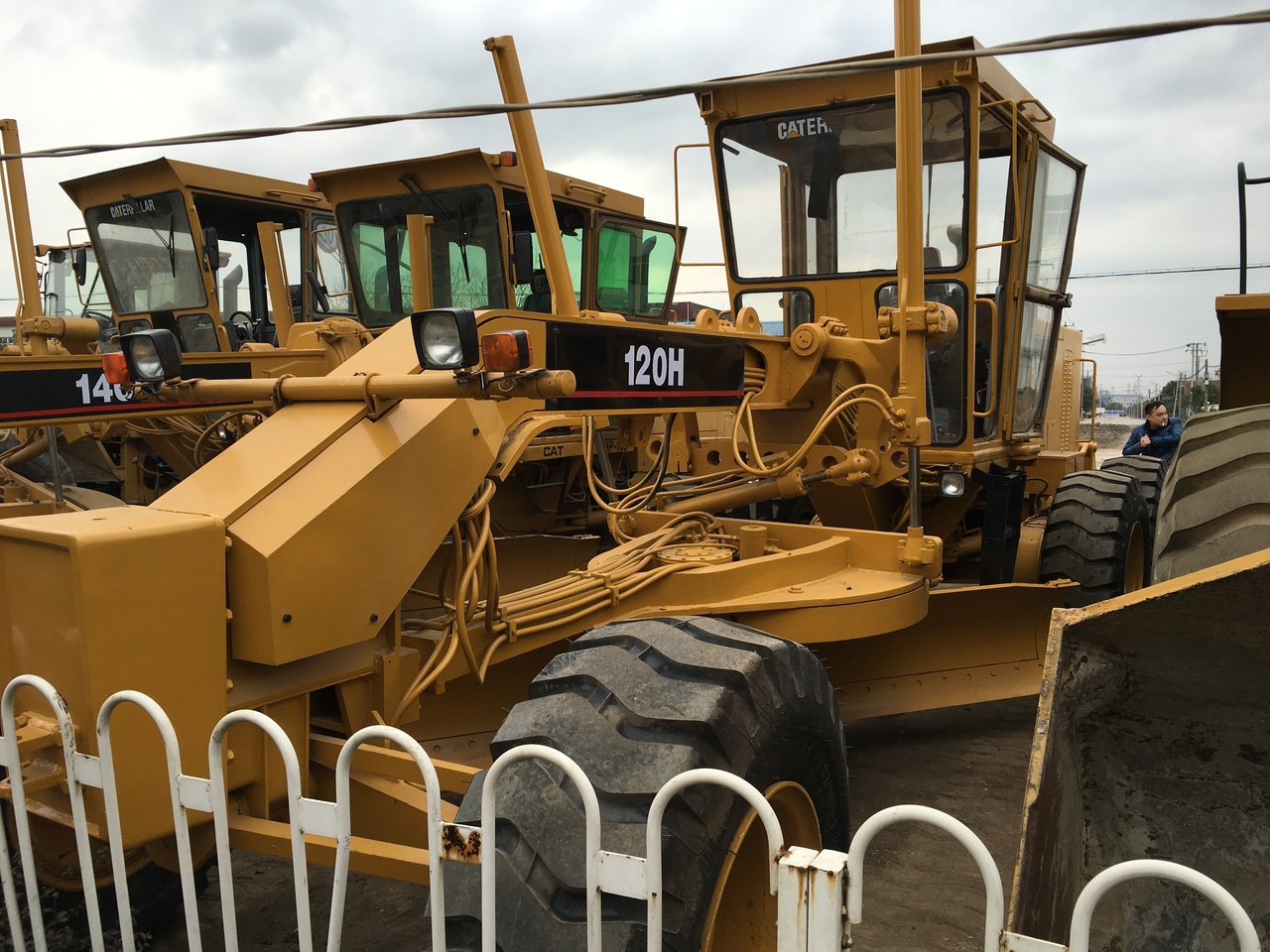 CATERPILLAR 120H - Greideris: foto 3 CATERPILLAR 120H - Greideris: foto 3