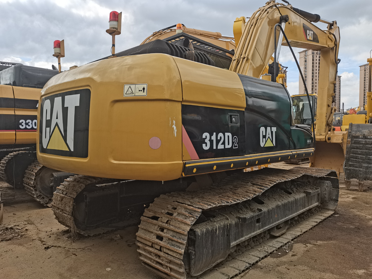 CATERPILLAR 312D2 - Ekskavatorius: foto 1 CATERPILLAR 312D2 - Ekskavatorius: foto 1