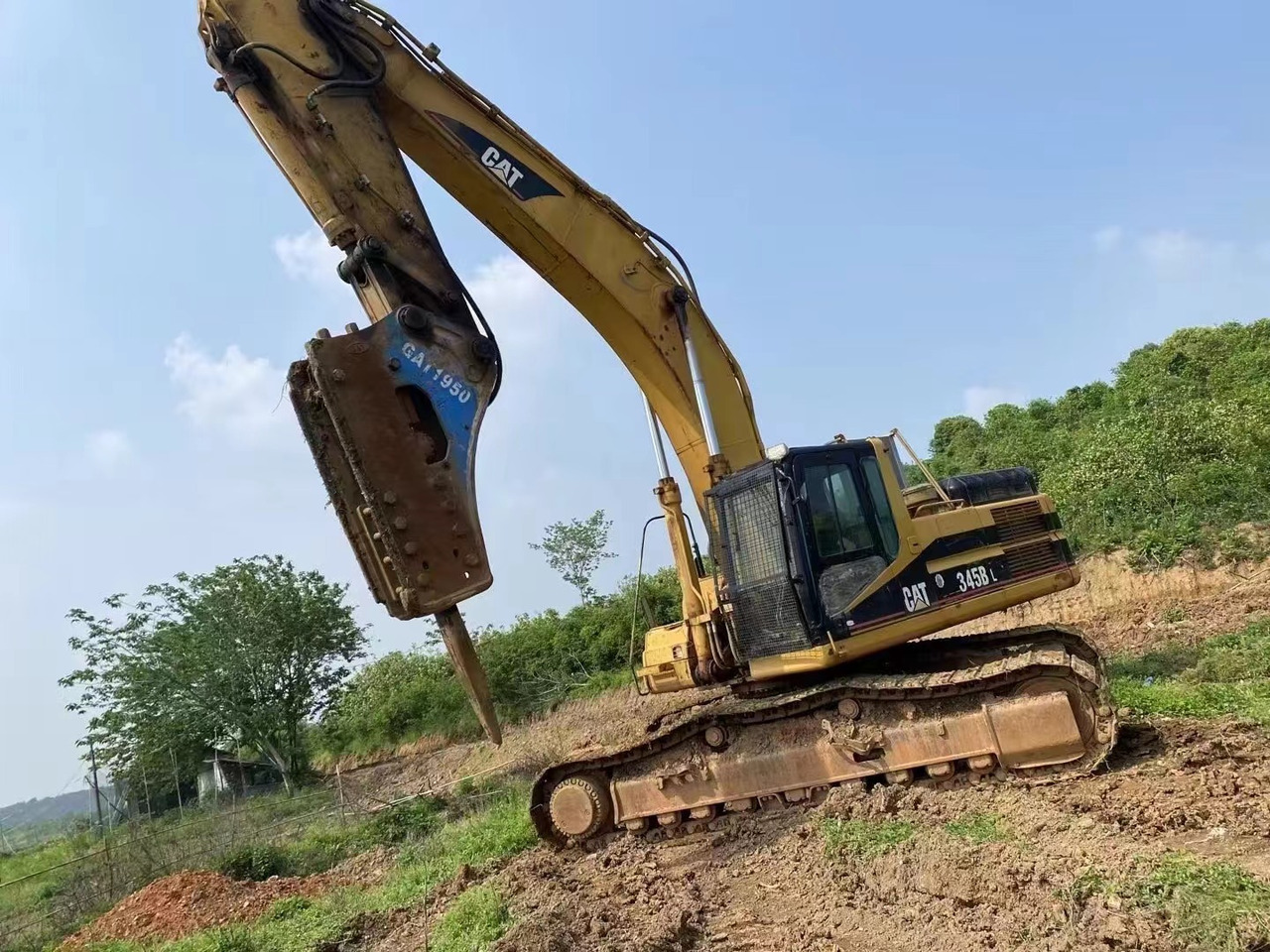 CATERPILLAR 345B - Vikšrinis ekskavatorius: foto 1 CATERPILLAR 345B - Vikšrinis ekskavatorius: foto 1