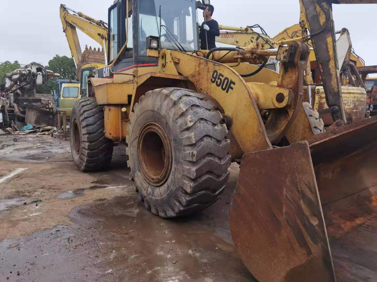 CATERPILLAR 950F -Wheel loader - Ratinis krautuvas: foto 2 CATERPILLAR 950F -Wheel loader - Ratinis krautuvas: foto 2