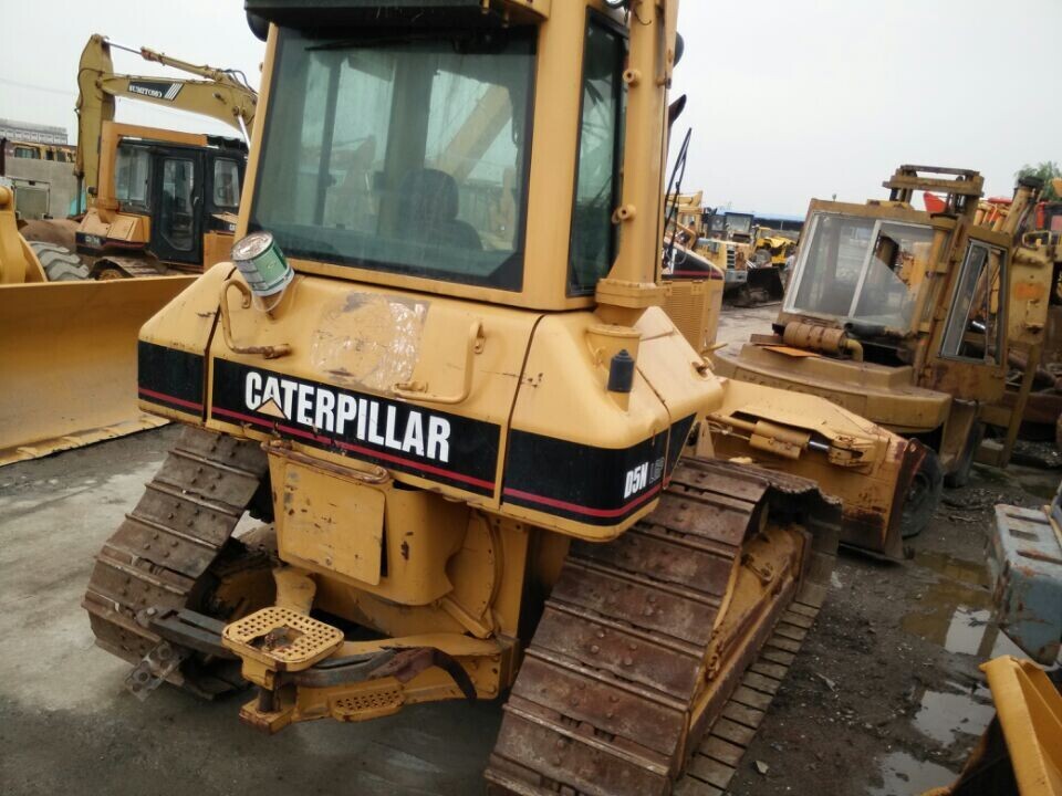 CATERPILLAR D5N - Buldozeris: foto 5 CATERPILLAR D5N - Buldozeris: foto 5