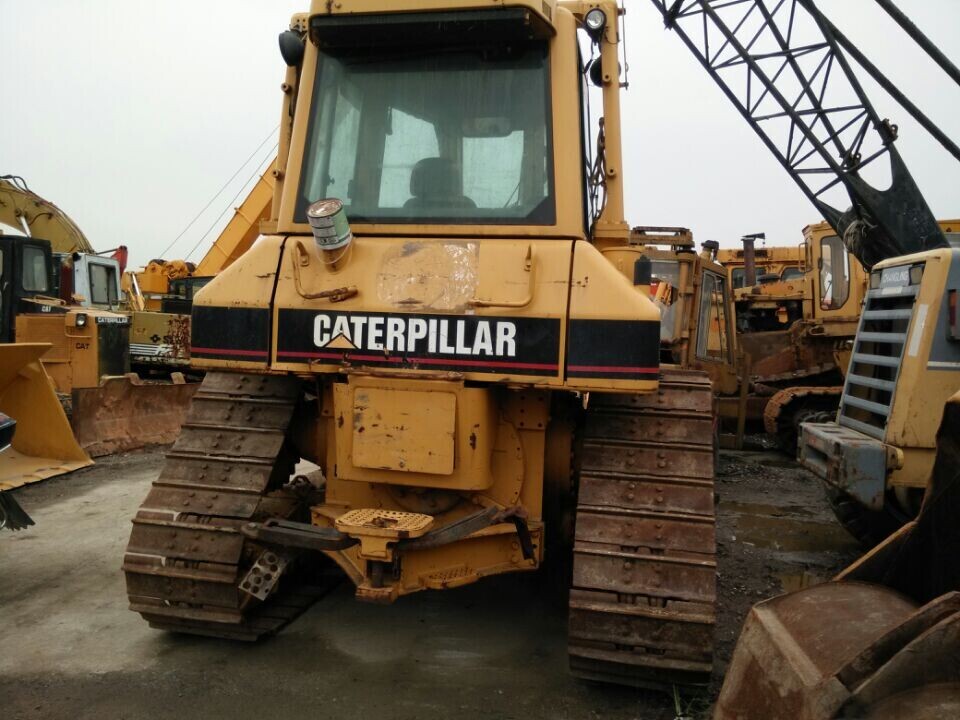 CATERPILLAR D5N - Buldozeris: foto 4 CATERPILLAR D5N - Buldozeris: foto 4