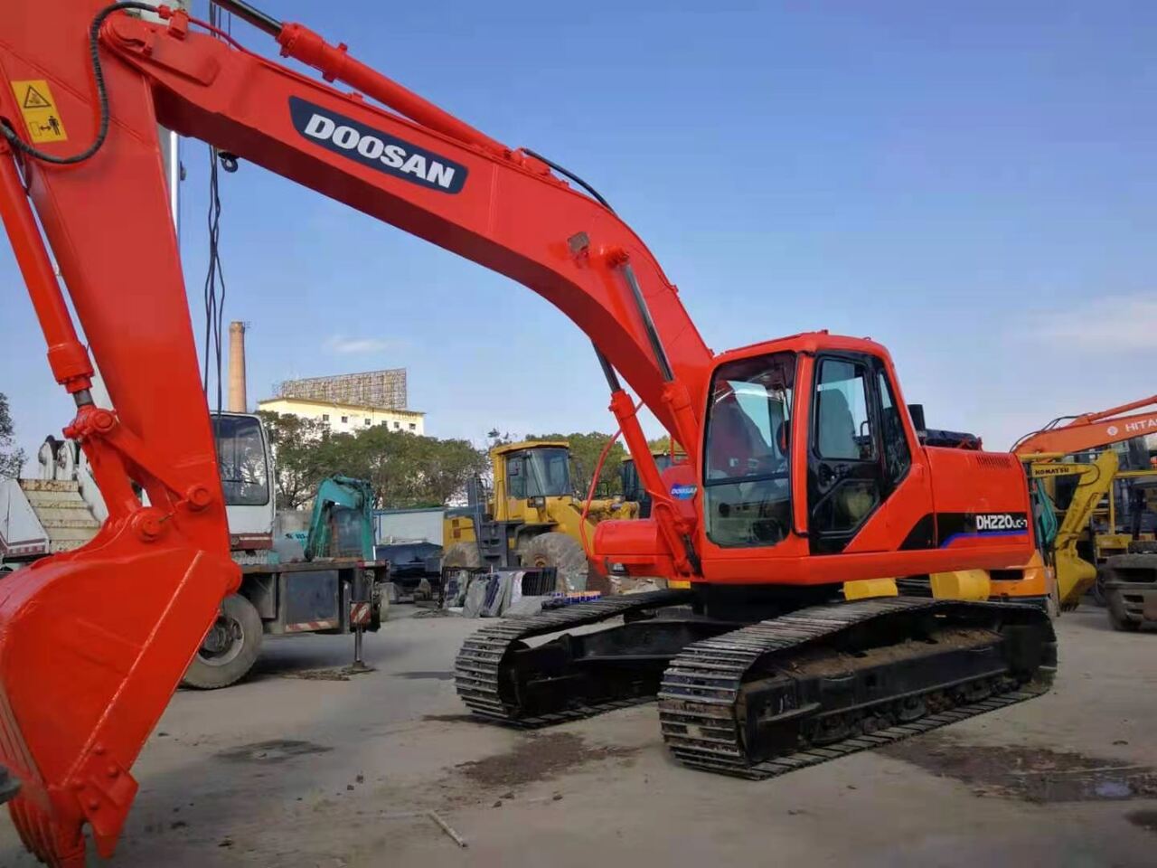 DOOSAN DH220LC - Vikšrinis ekskavatorius: foto 4 DOOSAN DH220LC - Vikšrinis ekskavatorius: foto 4