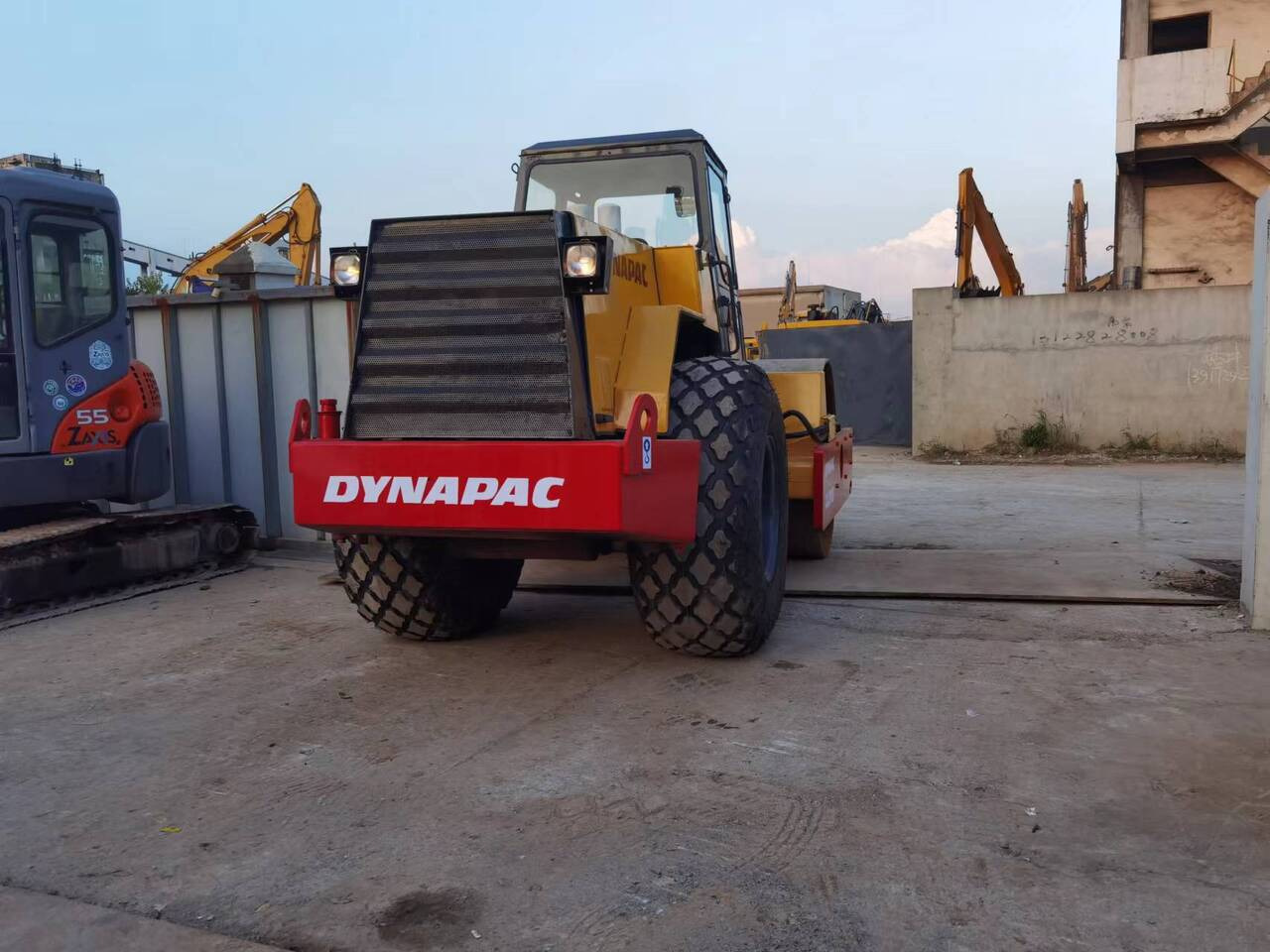DYNAPAC CA301D - Volas: foto 3 DYNAPAC CA301D - Volas: foto 3