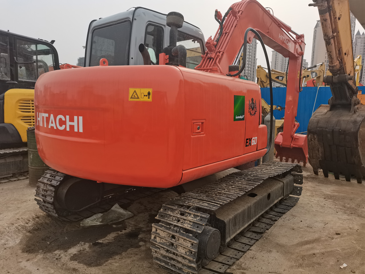 HITACHI EX60 - Vikšrinis ekskavatorius: foto 2 HITACHI EX60 - Vikšrinis ekskavatorius: foto 2