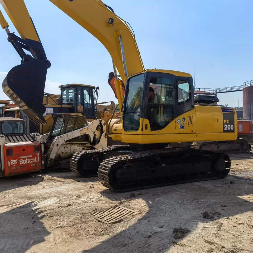 KOMATSU PC200-7 - Vikšrinis ekskavatorius: foto 1 KOMATSU PC200-7 - Vikšrinis ekskavatorius: foto 1