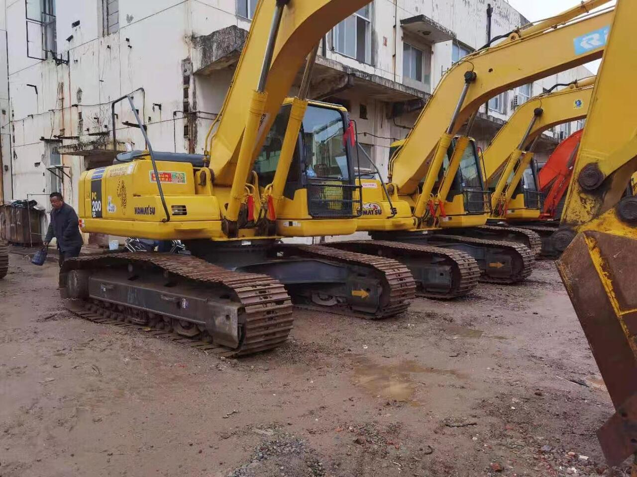 KOMATSU PC200-7 - Vikšrinis ekskavatorius: foto 4 KOMATSU PC200-7 - Vikšrinis ekskavatorius: foto 4