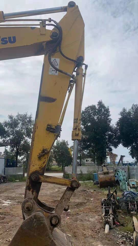 KOMATSU PC228US - Vikšrinis ekskavatorius: foto 5 KOMATSU PC228US - Vikšrinis ekskavatorius: foto 5