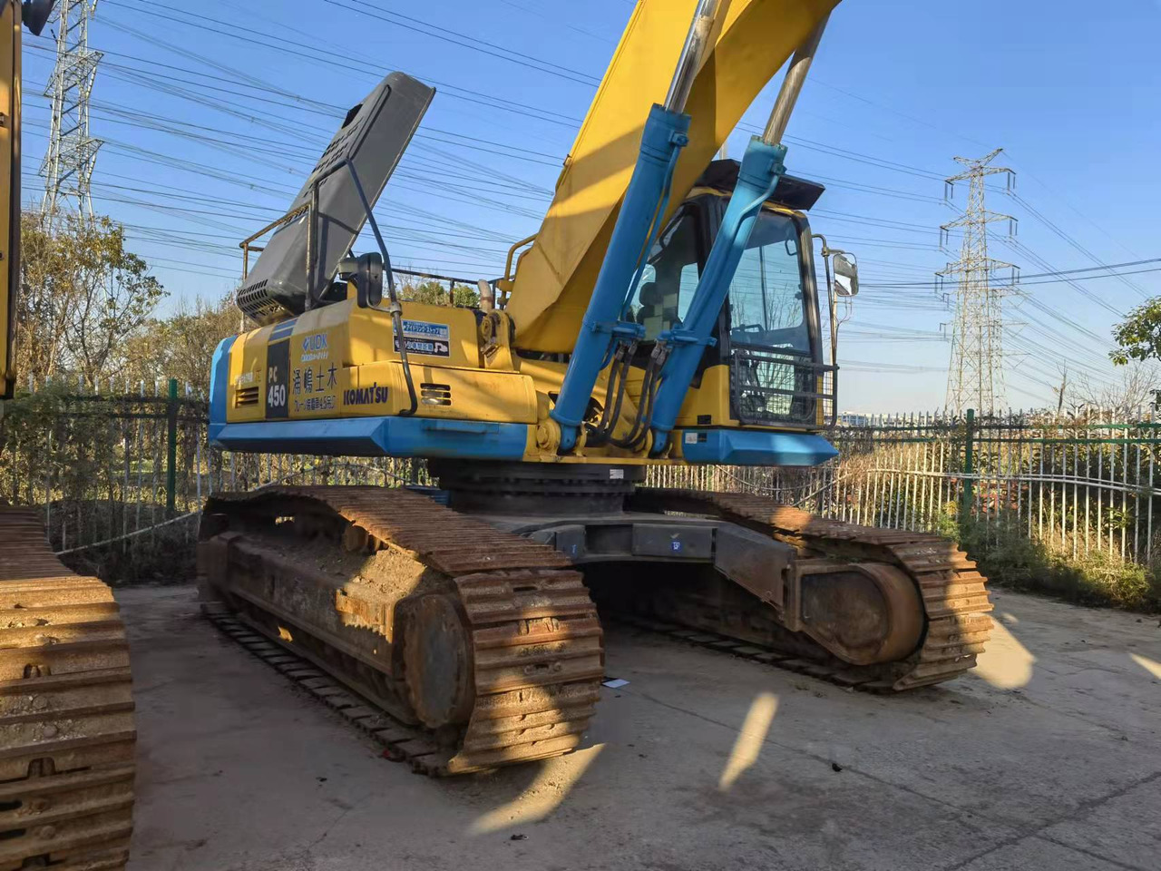 KOMATSU PC450-7-excavator - Vikšrinis ekskavatorius: foto 2 KOMATSU PC450-7-excavator - Vikšrinis ekskavatorius: foto 2