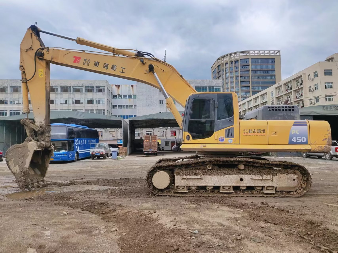 KOMATSU PC450-8-excavator - Vikšrinis ekskavatorius: foto 4 KOMATSU PC450-8-excavator - Vikšrinis ekskavatorius: foto 4