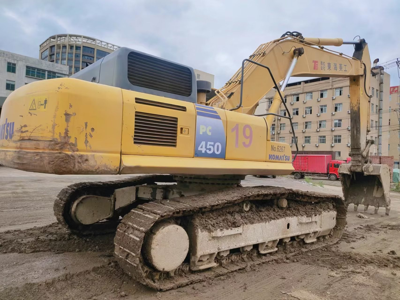 KOMATSU PC450-8-excavator - Vikšrinis ekskavatorius: foto 5 KOMATSU PC450-8-excavator - Vikšrinis ekskavatorius: foto 5