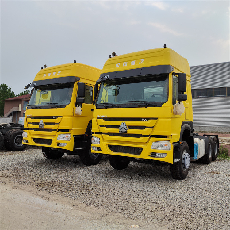HOWO HOWO 6x4 371 tractor - Vilkikas: foto 1 HOWO HOWO 6x4 371 tractor - Vilkikas: foto 1