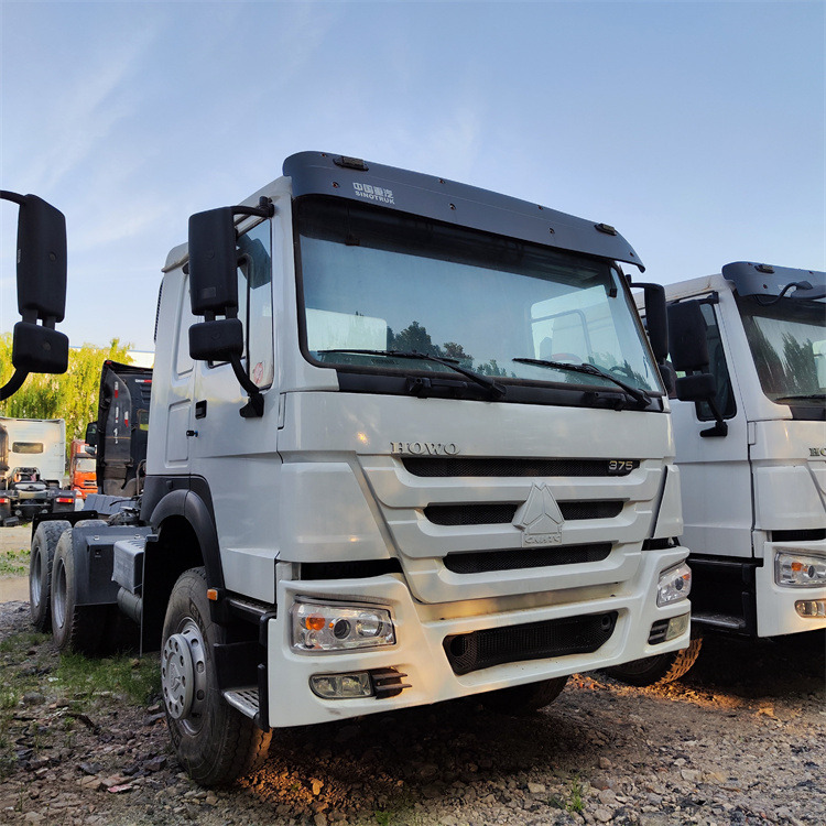 HOWO HOWO 6x4 375 tractor - Vilkikas: foto 4 HOWO HOWO 6x4 375 tractor - Vilkikas: foto 4