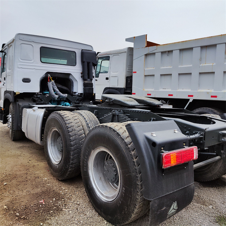 HOWO HOWO 6x4 375 tractor - Vilkikas: foto 3 HOWO HOWO 6x4 375 tractor - Vilkikas: foto 3