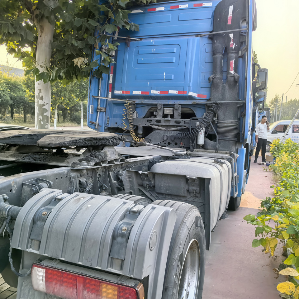 Mercedes-Benz 4x2-1841 - Vilkikas: foto 4 Mercedes-Benz 4x2-1841 - Vilkikas: foto 4