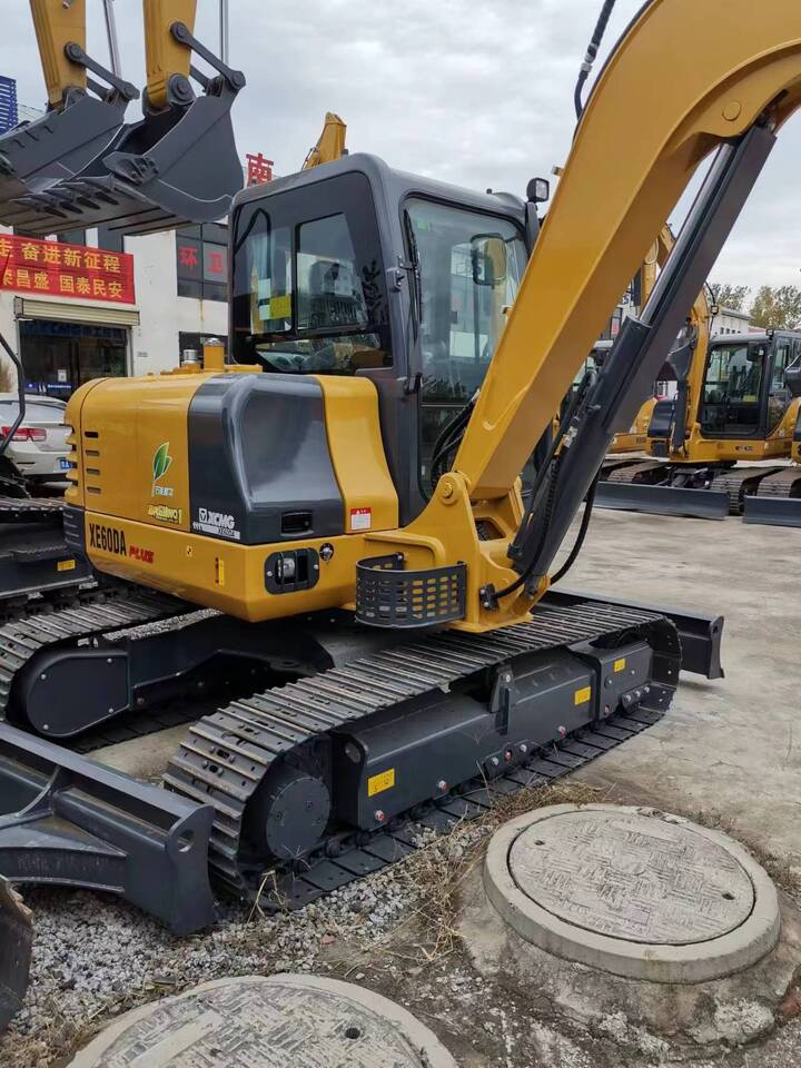 XCMG XE60DA - Vikšrinis ekskavatorius: foto 2 XCMG XE60DA - Vikšrinis ekskavatorius: foto 2