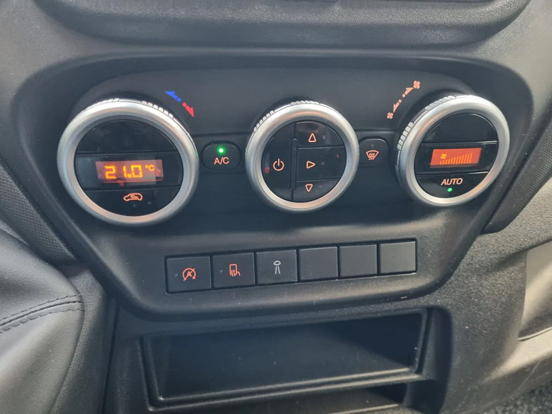 Furgonas šaldytuvas Iveco Daily 35S16 Hi-Matic Koelkoffer Carrier Xarios 5 ST 380V +20C/-20C Euro 6E: foto 19