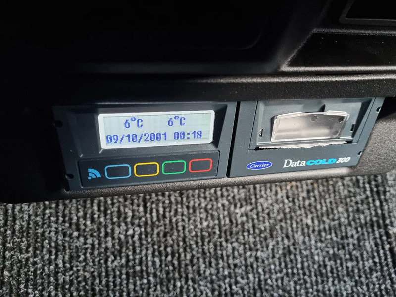 Furgonas šaldytuvas Iveco Daily 35S16 Hi-Matic Koelkoffer Carrier Xarios 5 ST 380V +20C/-20C Euro 6E: foto 16