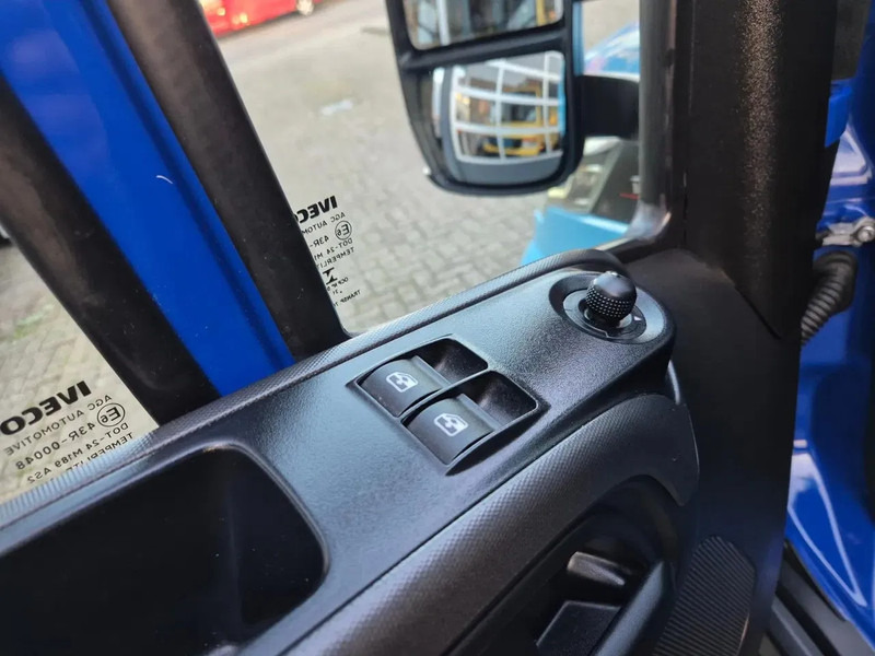 Furgonas su krovinių dėže Iveco Daily 35S18 3.0D Koffer/ Xenon/ Airco: foto 16