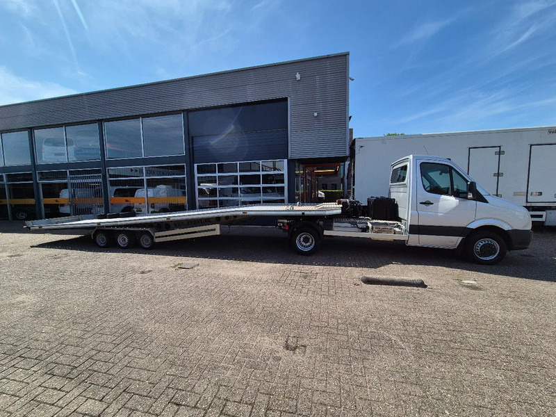 Volkswagen Crafter 2.0TDI BE Combi/ Autotransporter 10m mit Knicksystem/ Winch - Komercinis automobilis: foto 2 Volkswagen Crafter 2.0TDI BE Combi/ Autotransporter 10m mit Knicksystem/ Winch - Komercinis automobilis: foto 2