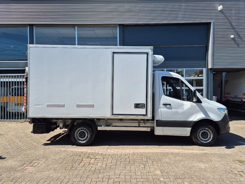 Mercedes-Benz Sprinter 315 CDI/ Kuhlkoffer/ TK V300 MAX/ LBW/ Stby230 - Furgonas šaldytuvas: foto 2 Mercedes-Benz Sprinter 315 CDI/ Kuhlkoffer/ TK V300 MAX/ LBW/ Stby230 - Furgonas šaldytuvas: foto 2