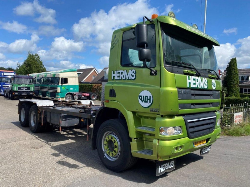 DAF CF 85.380 CF 380 FULL STEEL SPRING HOLLAND TRUCK 380 HP - Sunkvežimis - kabelių sistema: foto 3 DAF CF 85.380 CF 380 FULL STEEL SPRING HOLLAND TRUCK 380 HP - Sunkvežimis - kabelių sistema: foto 3