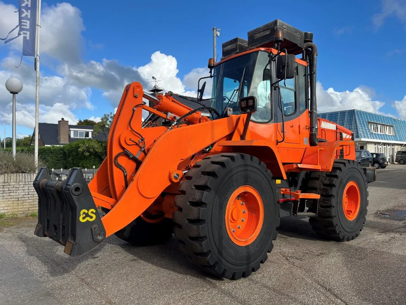 Doosan DL250 - Ratinis krautuvas: foto 1 Doosan DL250 - Ratinis krautuvas: foto 1