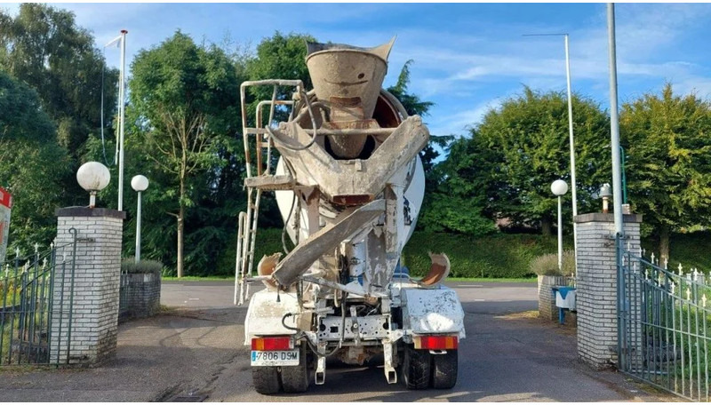 Betonvežis Renault Kerax 370 8x4 Mixer Steel: foto 6