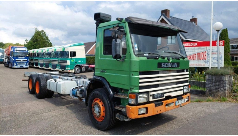 Scania P92 6x2 FULL STEEL MANUAL GEARBOX - Važiuoklės sunkvežimis: foto 2 Scania P92 6x2 FULL STEEL MANUAL GEARBOX - Važiuoklės sunkvežimis: foto 2
