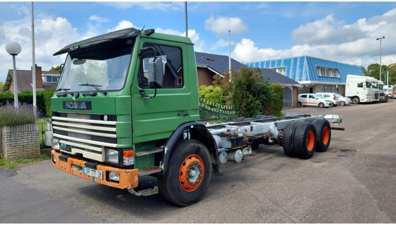 Scania P92 6x2 FULL STEEL MANUAL GEARBOX - Važiuoklės sunkvežimis: foto 1 Scania P92 6x2 FULL STEEL MANUAL GEARBOX - Važiuoklės sunkvežimis: foto 1