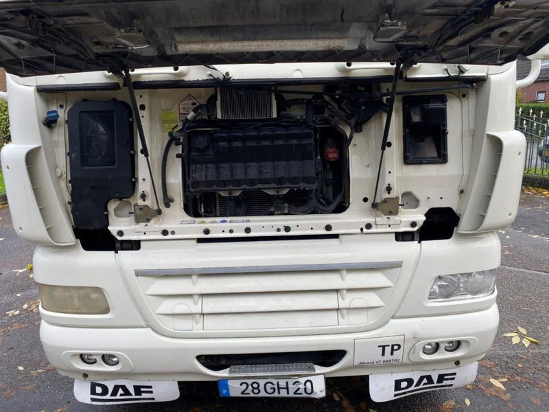 DAF CF 85.410 85CF 410 AUTOMATIC - Vilkikas: foto 3 DAF CF 85.410 85CF 410 AUTOMATIC - Vilkikas: foto 3
