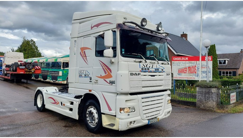 DAF XF 105.410 Retarder - Vilkikas: foto 2 DAF XF 105.410 Retarder - Vilkikas: foto 2