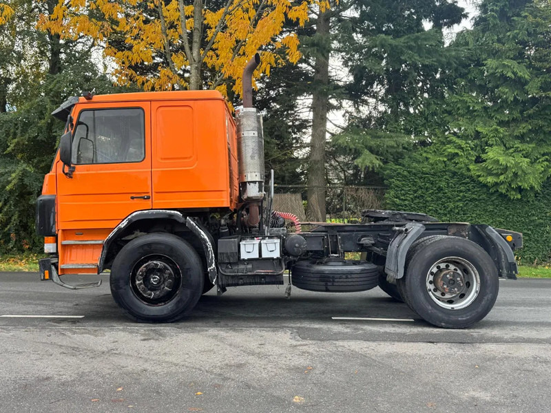 Scania P113-320 BIG AXLE FULL STEEL SPRING MANUAL GEARBOX - Vilkikas: foto 4 Scania P113-320 BIG AXLE FULL STEEL SPRING MANUAL GEARBOX - Vilkikas: foto 4