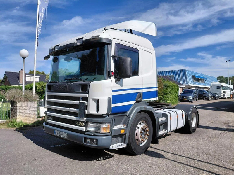 Scania P124-420 MANUAL + RETARDER !!!! 2 PIPES !!!! - Vilkikas: foto 1 Scania P124-420 MANUAL + RETARDER !!!! 2 PIPES !!!! - Vilkikas: foto 1