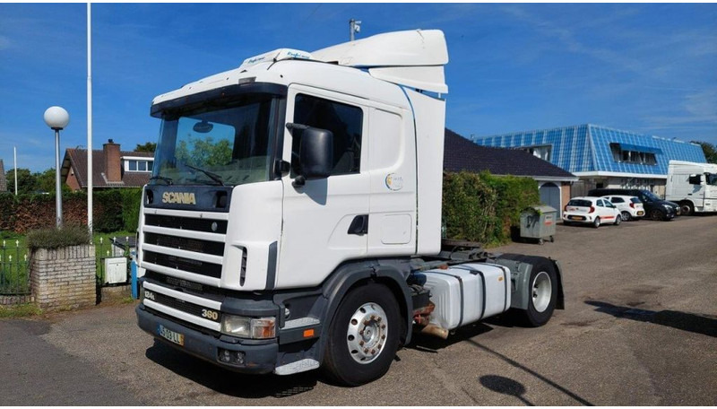 Scania R124-360 124 360 - Vilkikas: foto 1 Scania R124-360 124 360 - Vilkikas: foto 1