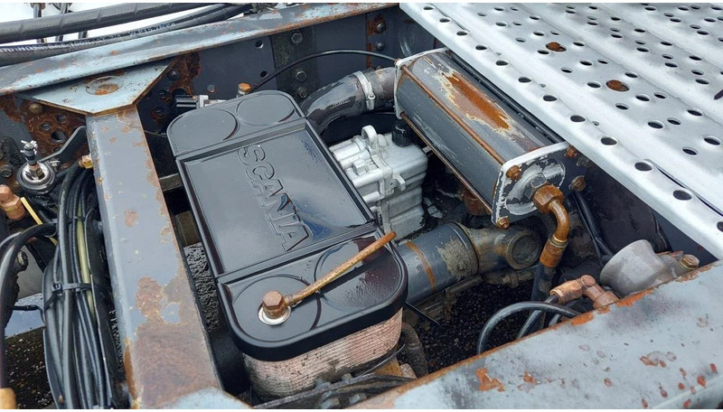 Scania R124-360 360 MANUAL GEARBOX RETARDER HYDRAULIC PTO - Vilkikas: foto 5 Scania R124-360 360 MANUAL GEARBOX RETARDER HYDRAULIC PTO - Vilkikas: foto 5