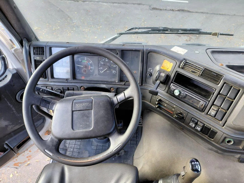 Betonvežis Volvo FM 12.340 8x4 Mixer Steel Suspension: foto 9