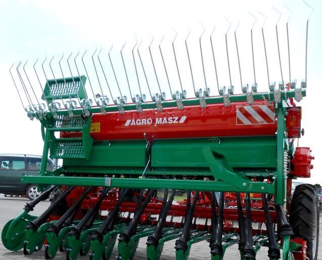 AGRO-MASZ SR-250 / SEMBRADORA - Sėjamoji: foto 1 AGRO-MASZ SR-250 / SEMBRADORA - Sėjamoji: foto 1